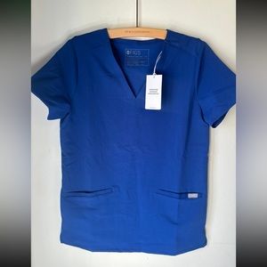 Electric blue figs scrub top XS